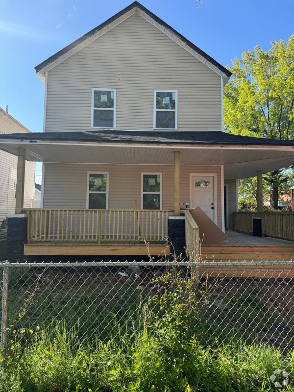 Building Photo - 6211 Lawn Ave