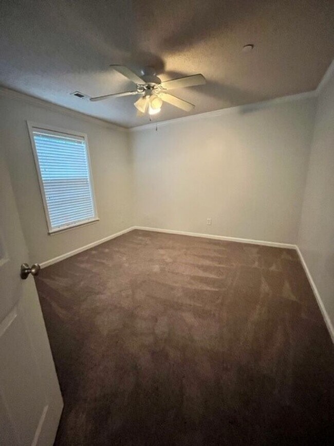 Foto del edificio - 4290 Cedarcroft Ct