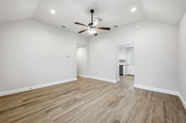 Foto del edificio - 230 E Johnson St