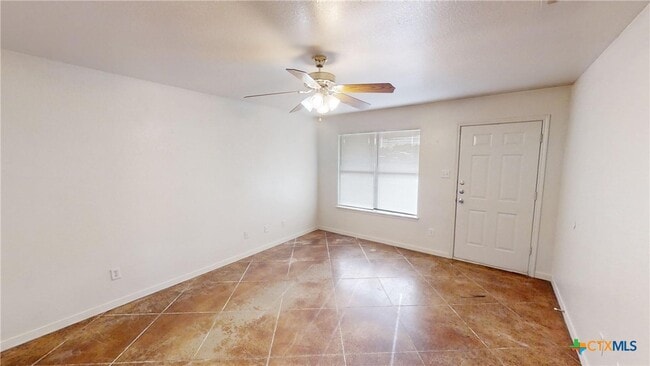 Building Photo - 803 Harley Dr