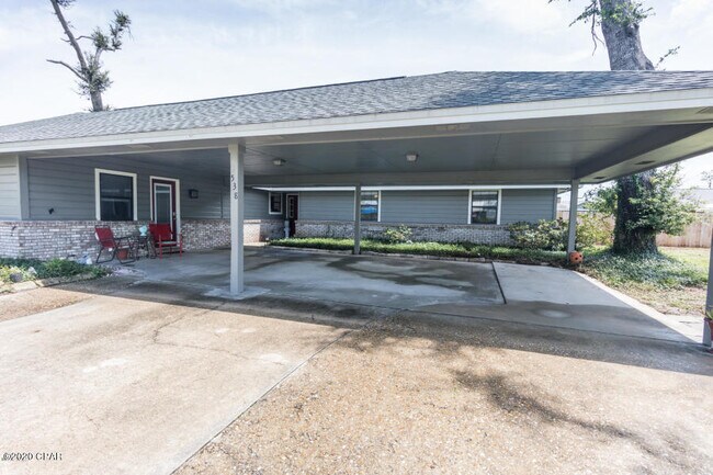 Foto del edificio - 538 Blue Heron Dr