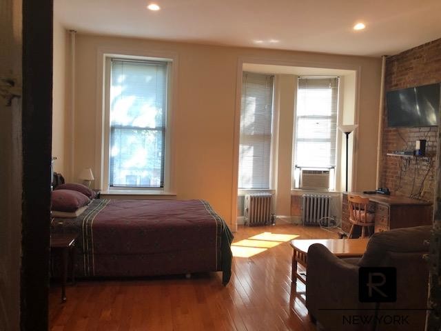 Primary Photo - 309 West 87th Street