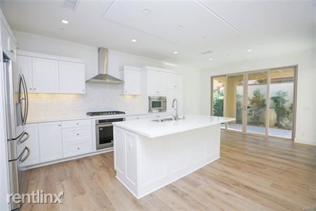 Primary Photo - 3 br, 3 bath House - 78 Decker