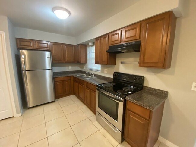 Foto del edificio - 2 Bedroom 2 Bath Duplex in Historic Downto...