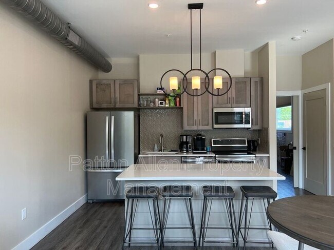 Foto del edificio - 257 Haywood Rd
