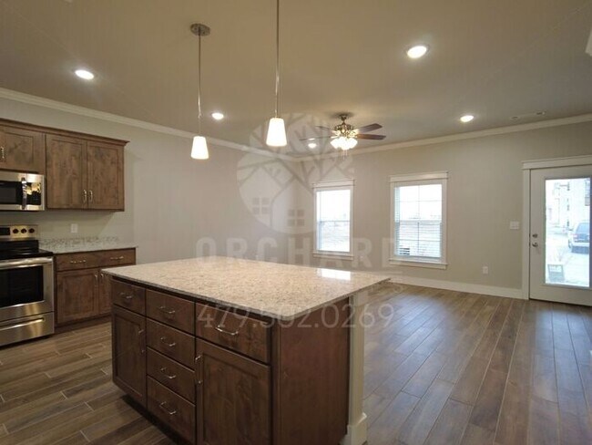 Foto del edificio - EP 6 | Townhome with Garage in Siloam Springs!