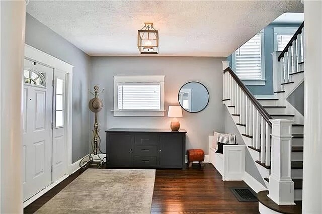 Foto del edificio - 4217 Charlotte St
