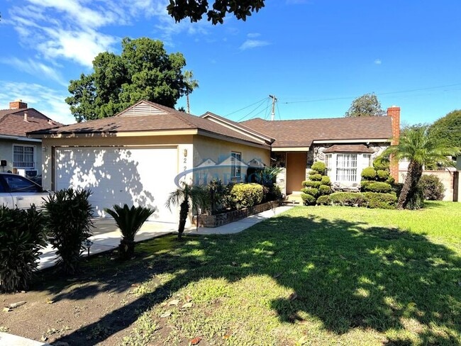 Photo - 227 W Cummings St House