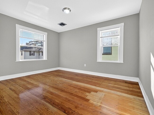 Building Photo - 53 Armandine St