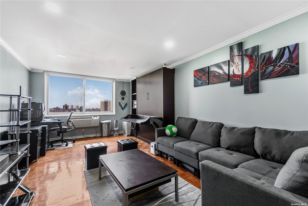 11817 Union Tpke Un Unit 14C, Queens, NY 11375 Room for Rent in