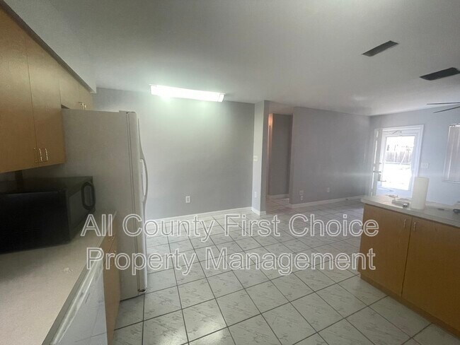 Building Photo - 6715 80th Ave