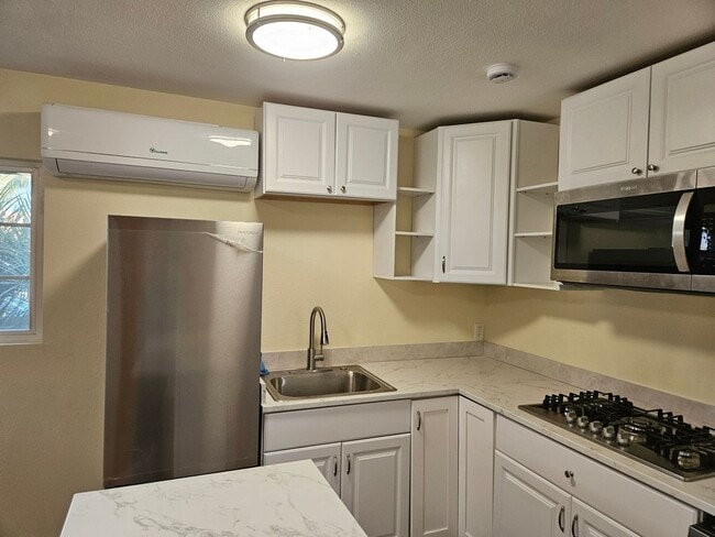 Foto del edificio - 837 Via Juanita