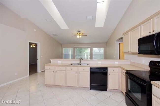 Foto del edificio - 4 br, 2 bath House - 1681 SW Aledo Ln