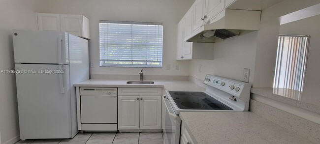 Building Photo - 2121 NW 96th Terrace