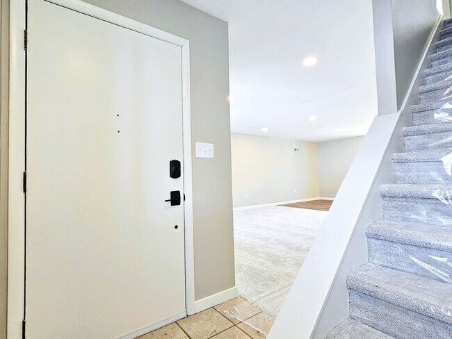 Foto del edificio - 800 Galen Hall Rd