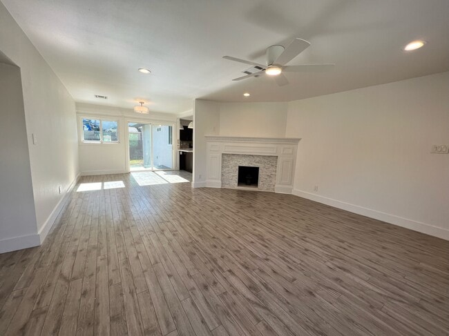 Building Photo - 4364 Toland Way