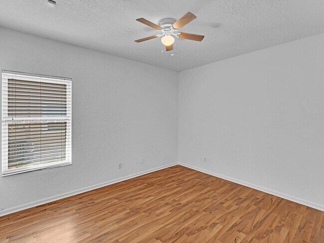 Foto del edificio - 3420 Washington Ln