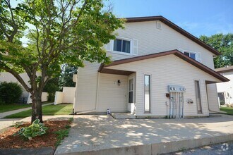 Building Photo - 2020 31st Pl NW
