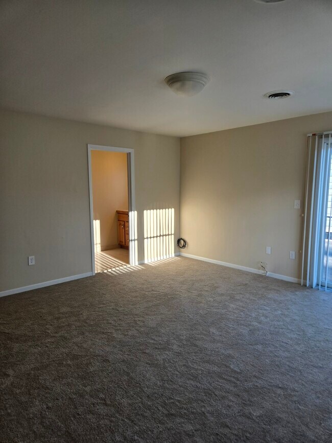 Foto del edificio - 3179 US-9