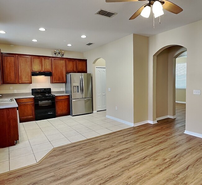 Building Photo - 2802 Grasmere View Pkwy N