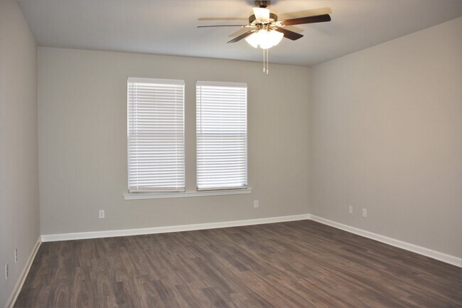 Primary bedroom - 67528 Emerald Dove Dr