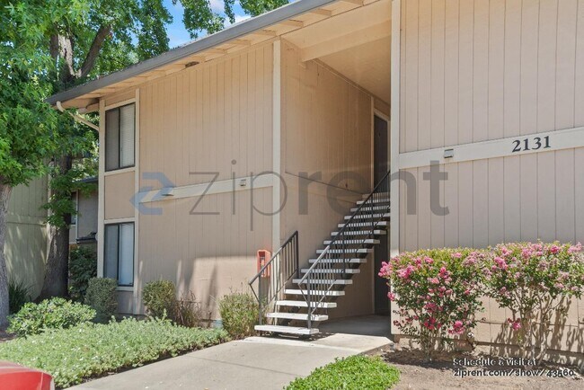 Foto del edificio - 2131 Northwood Cir