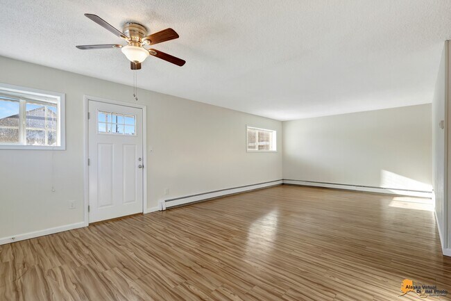 Foto del edificio - 435 E 10th Ave