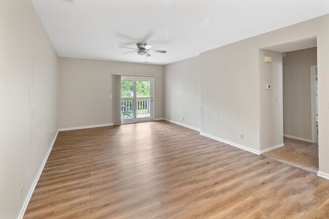 Building Photo - One-Level Laurel Creek Condo