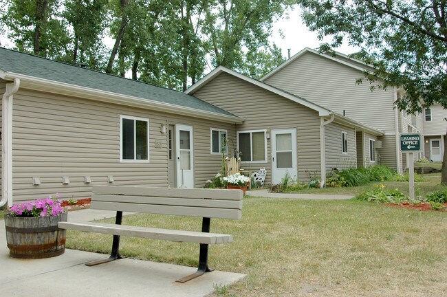 Foto del edificio - Waterford Townhomes