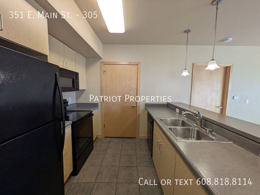 Foto principal - 351 E Main St
