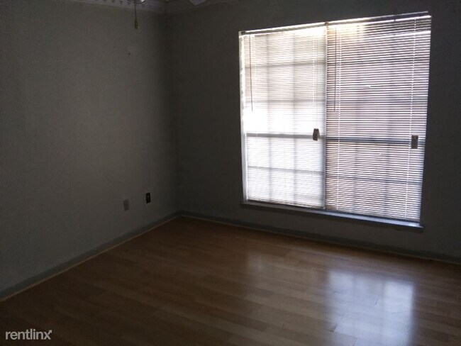 Foto del edificio - 8901 S Braeswood Blvd
