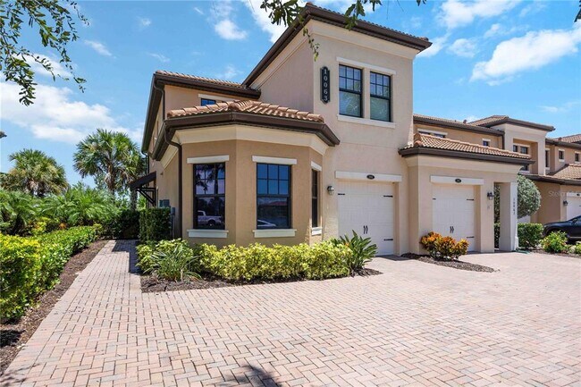 Building Photo - 10063 Crooked Crk Dr