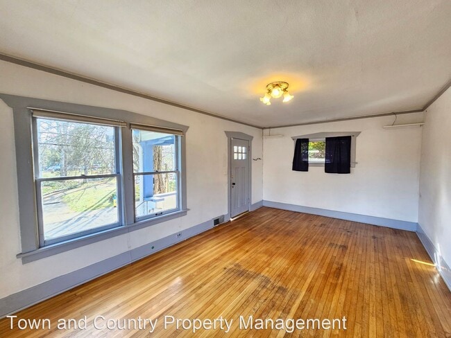 Building Photo - 2 br, 1 bath House - 1221 Elizabeth Ave