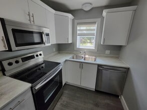 Building Photo - 30 Parks St