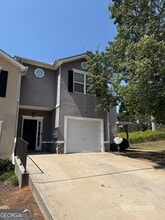 Building Photo - 344 Commons Dr