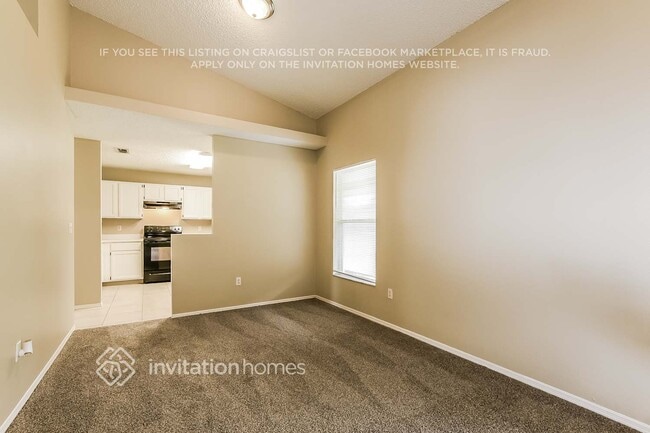 Building Photo - 435 Country Wood Cir