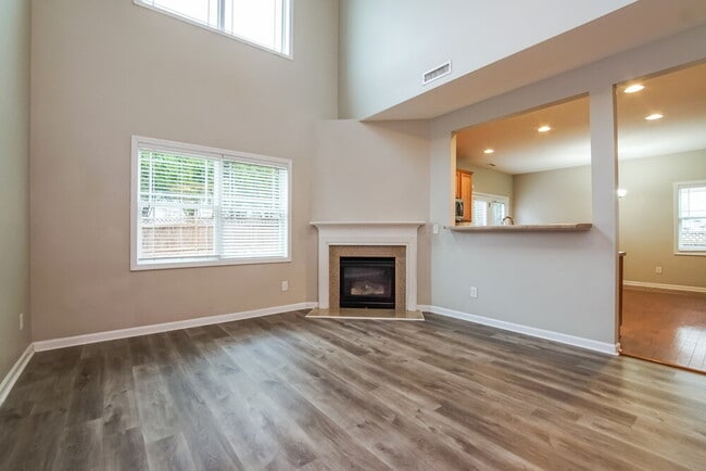 Building Photo - 56 Killington Dr