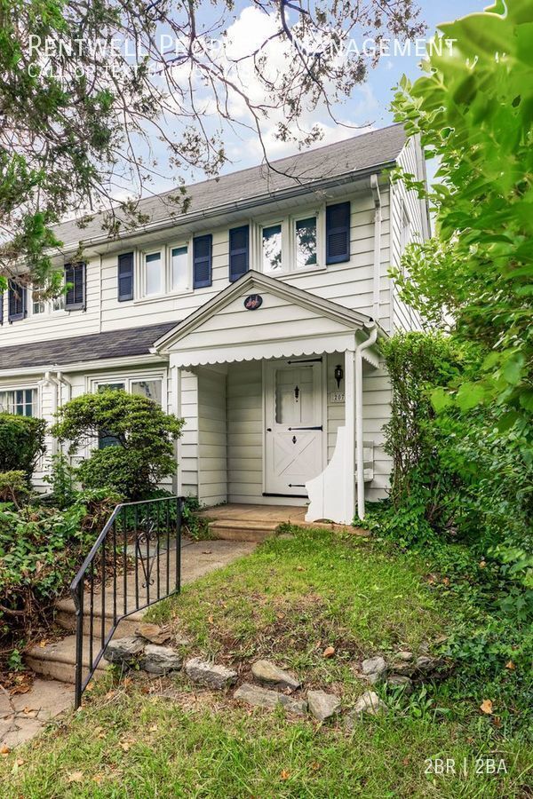 Building Photo - 2BR 1.5 BA Townhome in desirable Wynnewood...