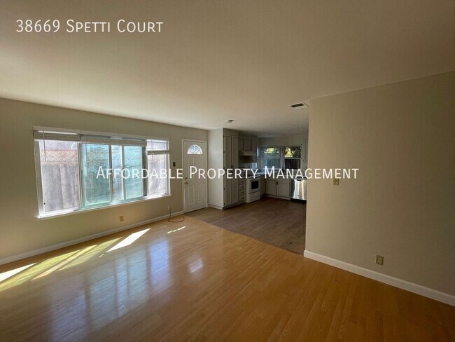 Building Photo - 38669 Spetti Ct