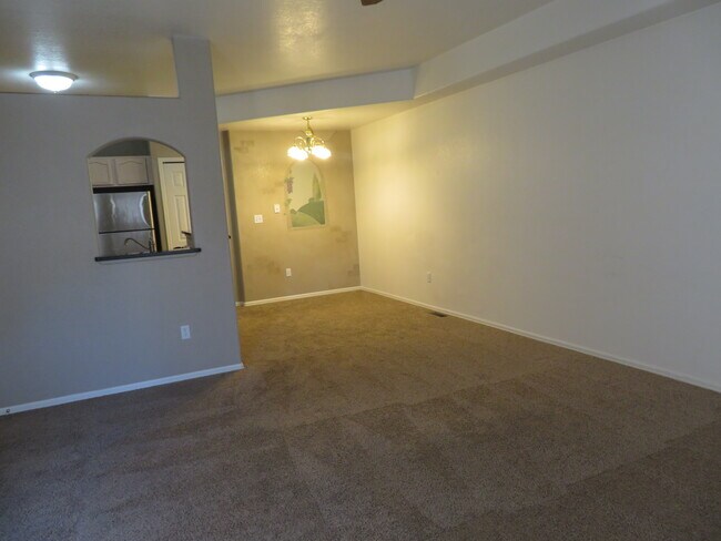 Foto del edificio - 4141 Outlook Blvd