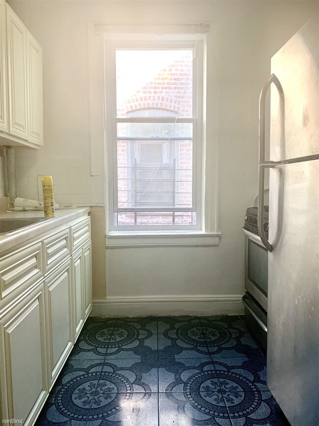 Foto del edificio - 2 br, 1 bath  - 3518 Church Ave