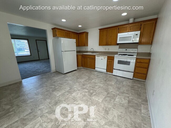 Foto del edificio - Lexington Area - Holiday Special - 1/2 OFF First Month's Rent!!