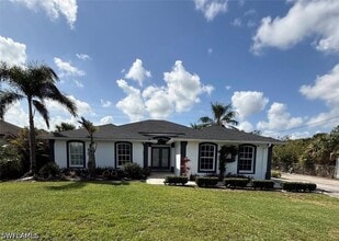 Building Photo - 3220 29th Ave NE