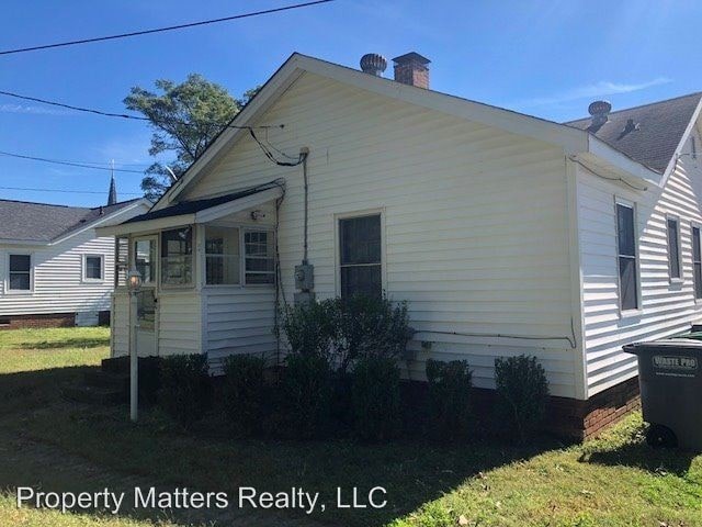 Building Photo - 2 br, 1 bath House - 504 S. Main Street
