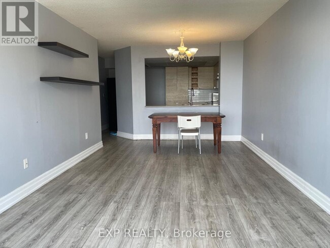 Building Photo - 350 Alton Towers Cir