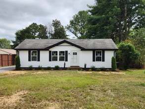 Building Photo - 1546 Winding Way Cir