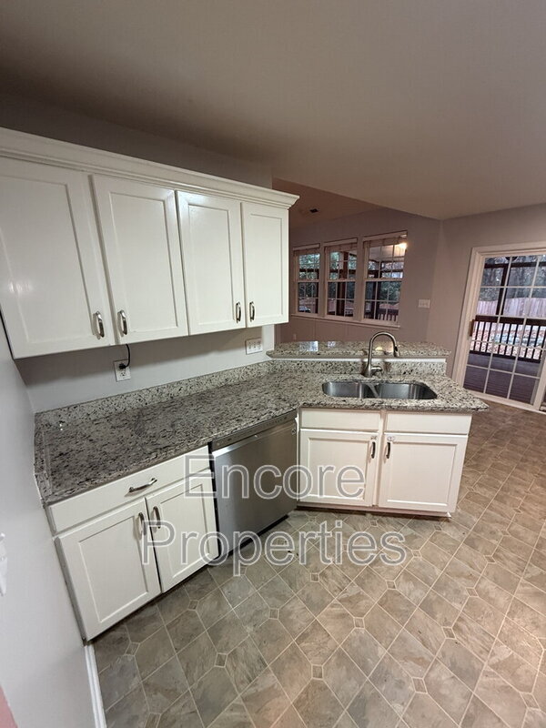 Foto del edificio - 6225 Saybrooke Dr