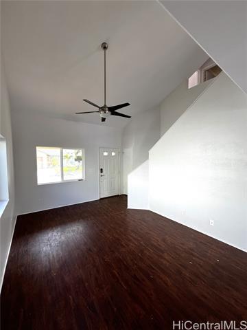 Building Photo - 87-1016-1016 Huamoa St