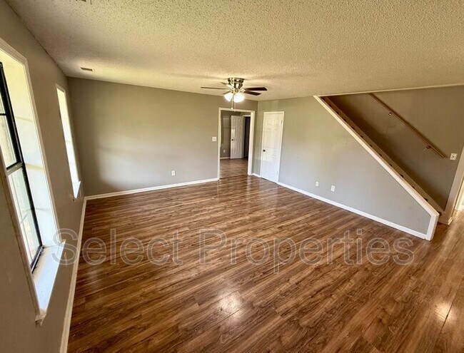 Building Photo - 2516 Glenn Pl