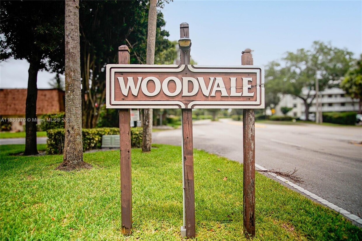 Primary Photo - 2161 Orange Grove Dr